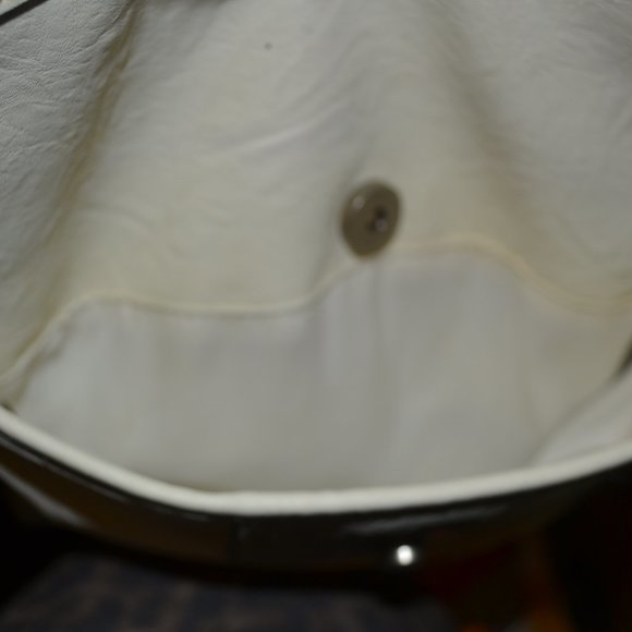 G>H Bass & Co. Purse - Picture 6 of 9